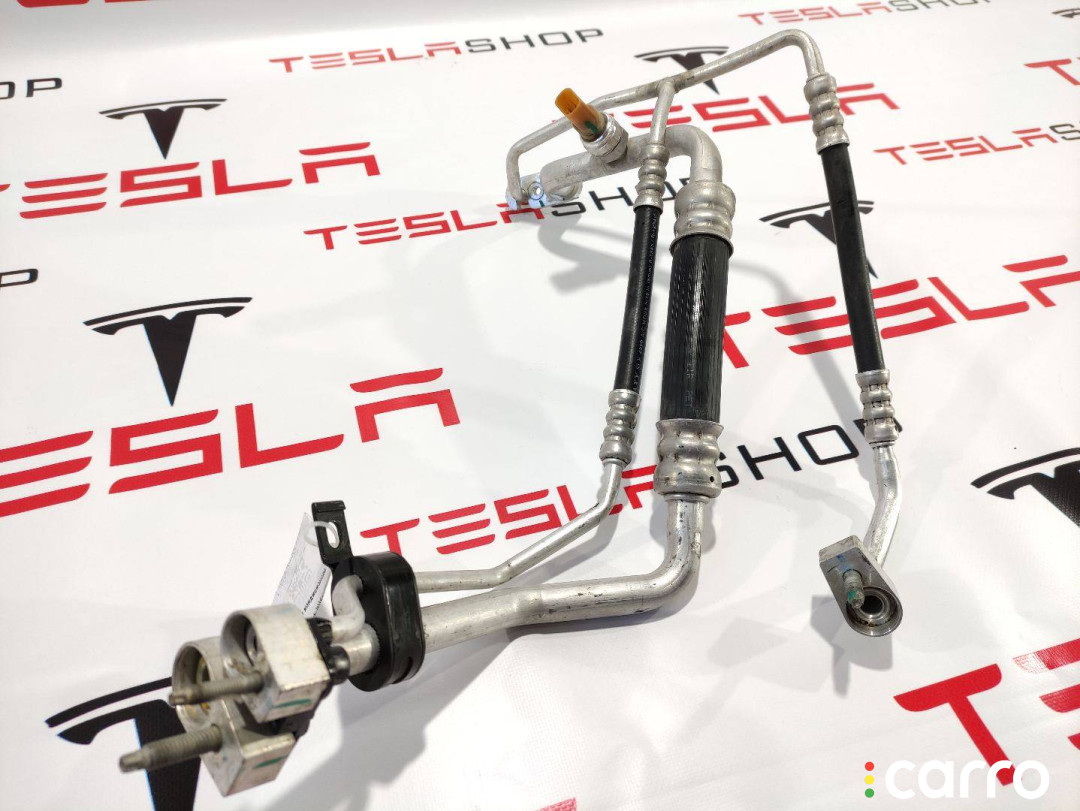 1054664-00-B Трубка кондиционера Tesla Model X 2016г. - фото №1
