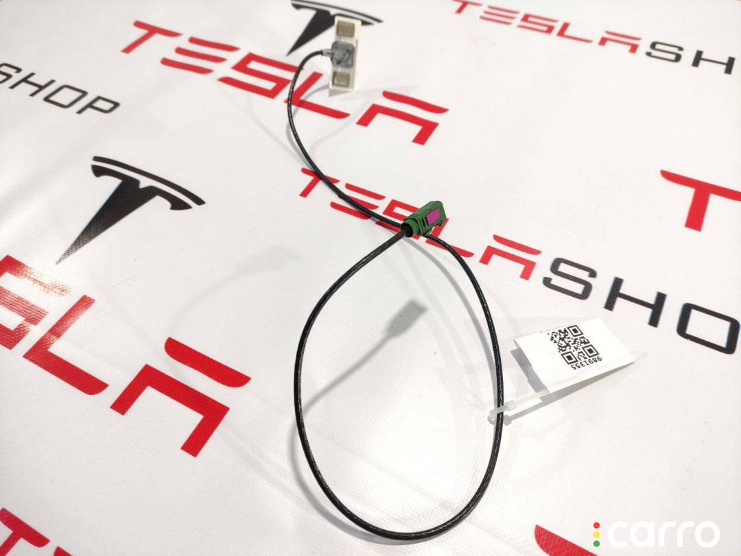 1052393-00-B Bluetooth антенна Tesla Model X 2016г. - фото №1