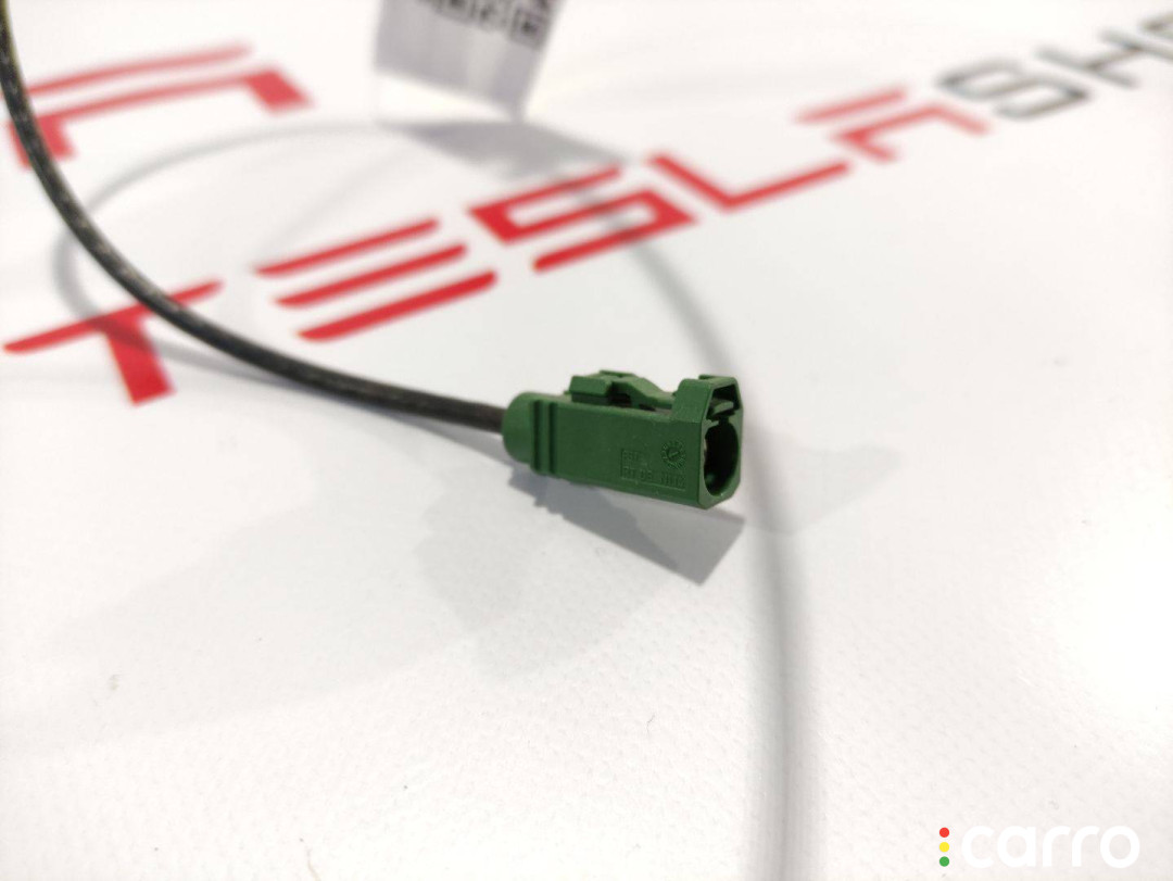 1052393-00-B Bluetooth антенна Tesla Model X 2016г. - фото №3