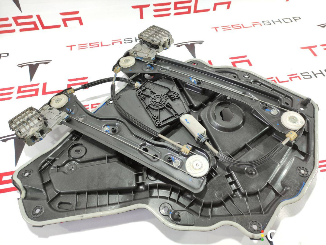 1495513-99-B, 1526807-00-B стеклоподъемник задний правый Tesla Model Y 2020г. - фото №6