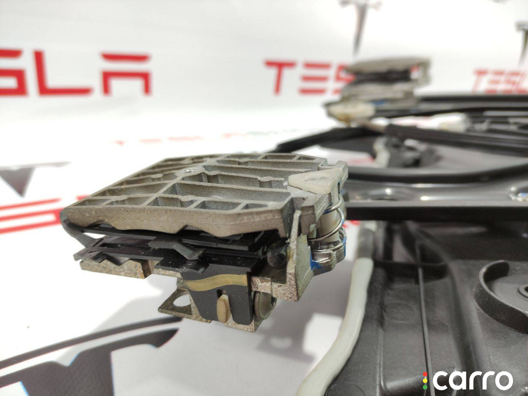 1495513-99-B, 1526807-00-B стеклоподъемник задний правый Tesla Model Y 2020г. - фото №7