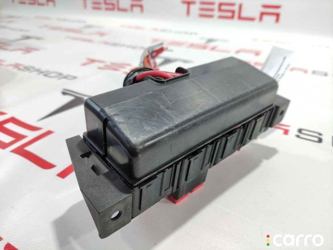 1009096-00-G Блок предохранителей передний Tesla Model S 2015г. - фото №4