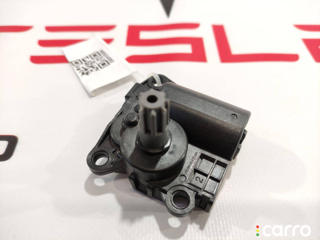 1099999-00-H, T92882B02 Моторчик заслонки печки Tesla Model 3 2019г. - фото №1