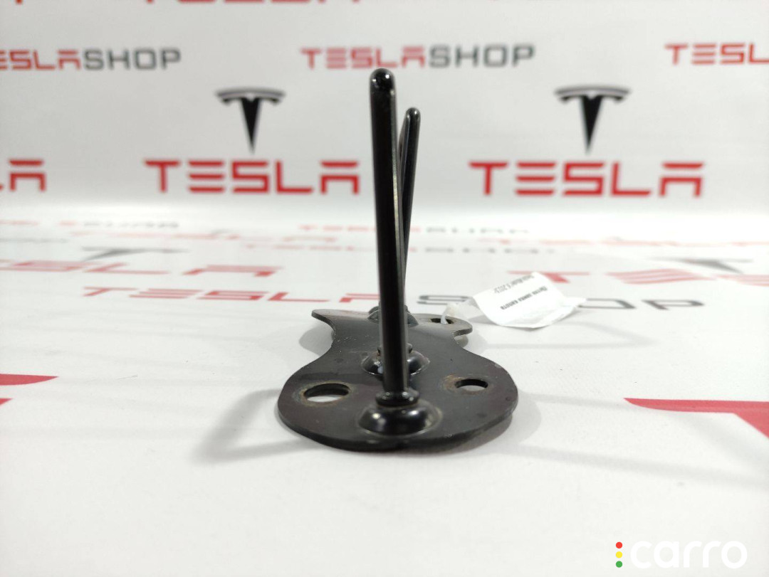 6007202-00-C петля замка капота Tesla Model S 2015г. - фото №2