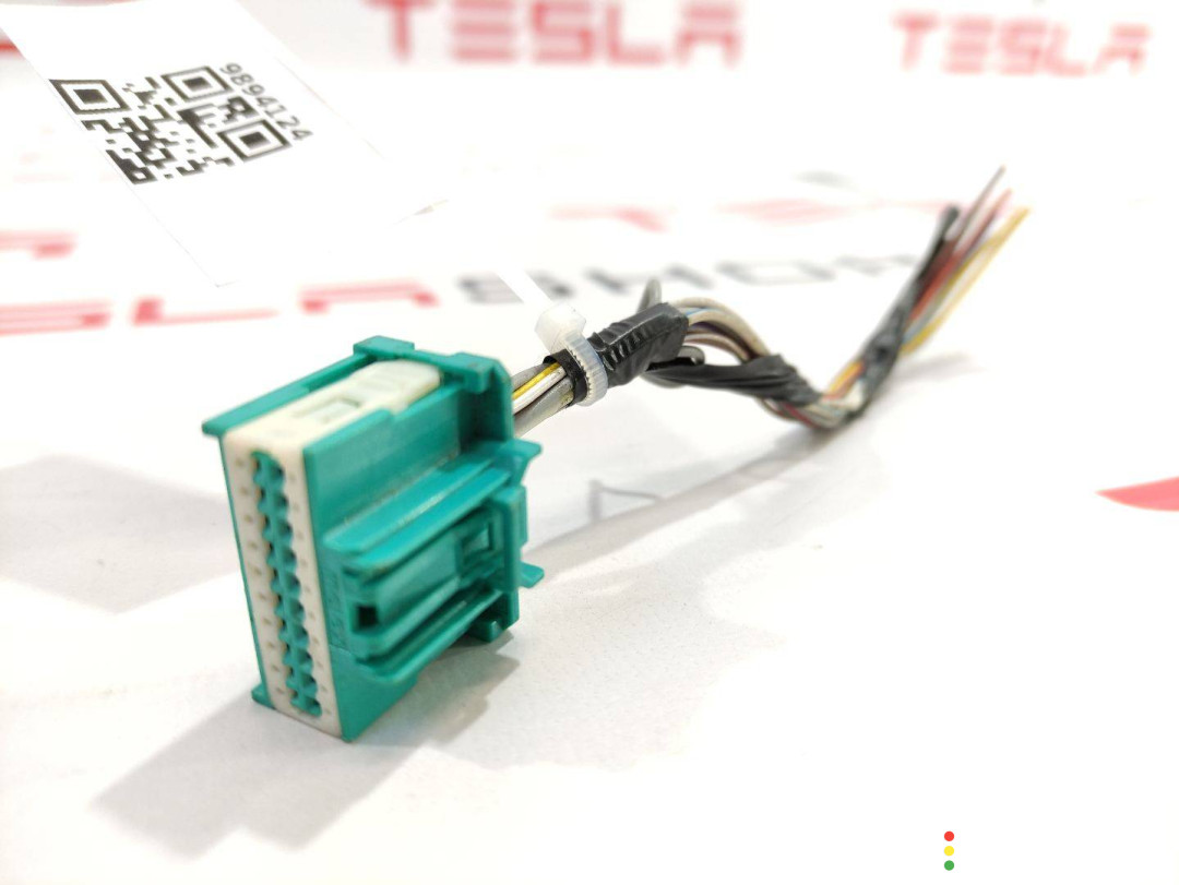 2135153-02-C, MOLEX разъем (фишка) проводки Tesla Model S 2018г. - фото №1