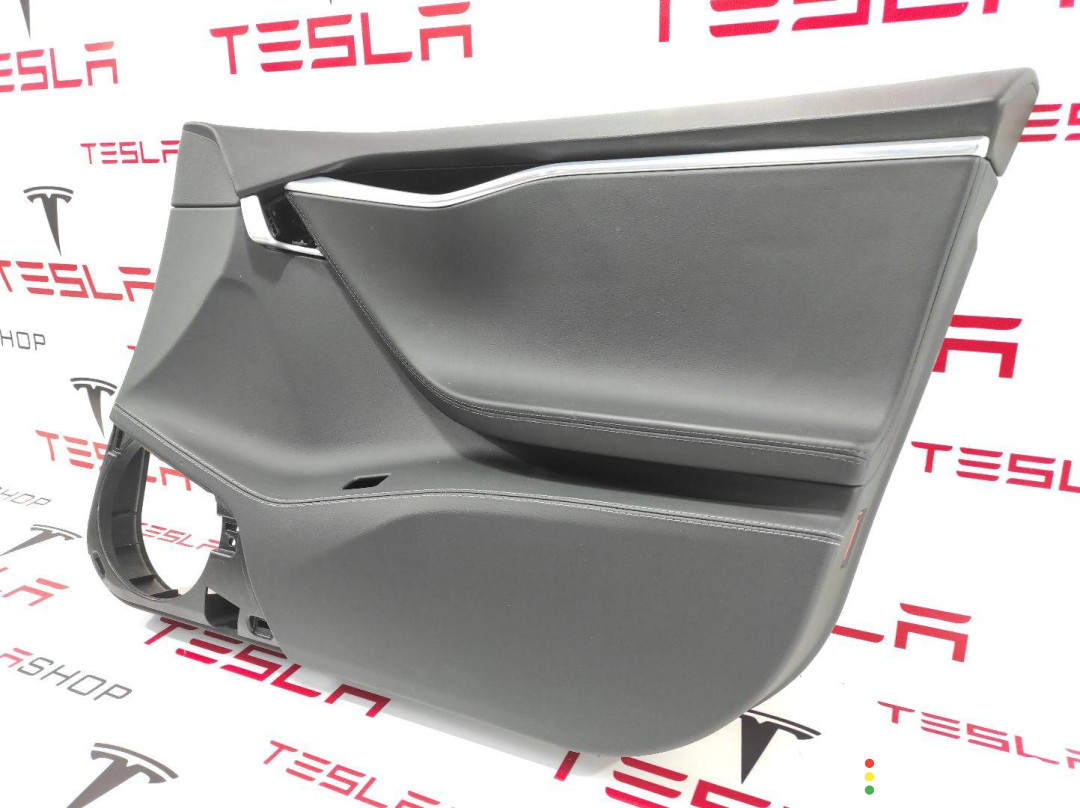 1007912-00-D, 1007936-08-L обшивка двери передней правой Tesla Model S 2016г. - фото №2
