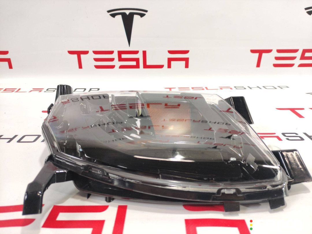 1024017-00-C фара противотуманная левая Tesla Model S 2020г. - фото №3
