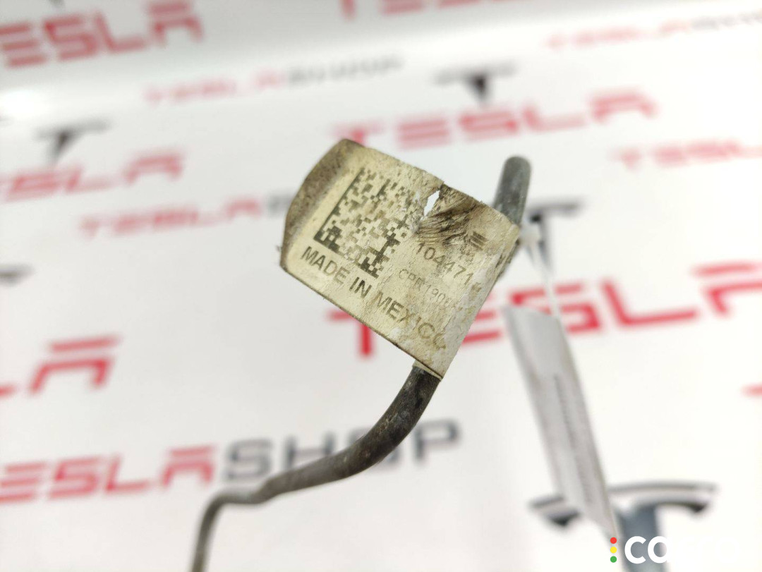 1044715-00-C трубка тормозная Tesla Model 3 2019г. - фото №2