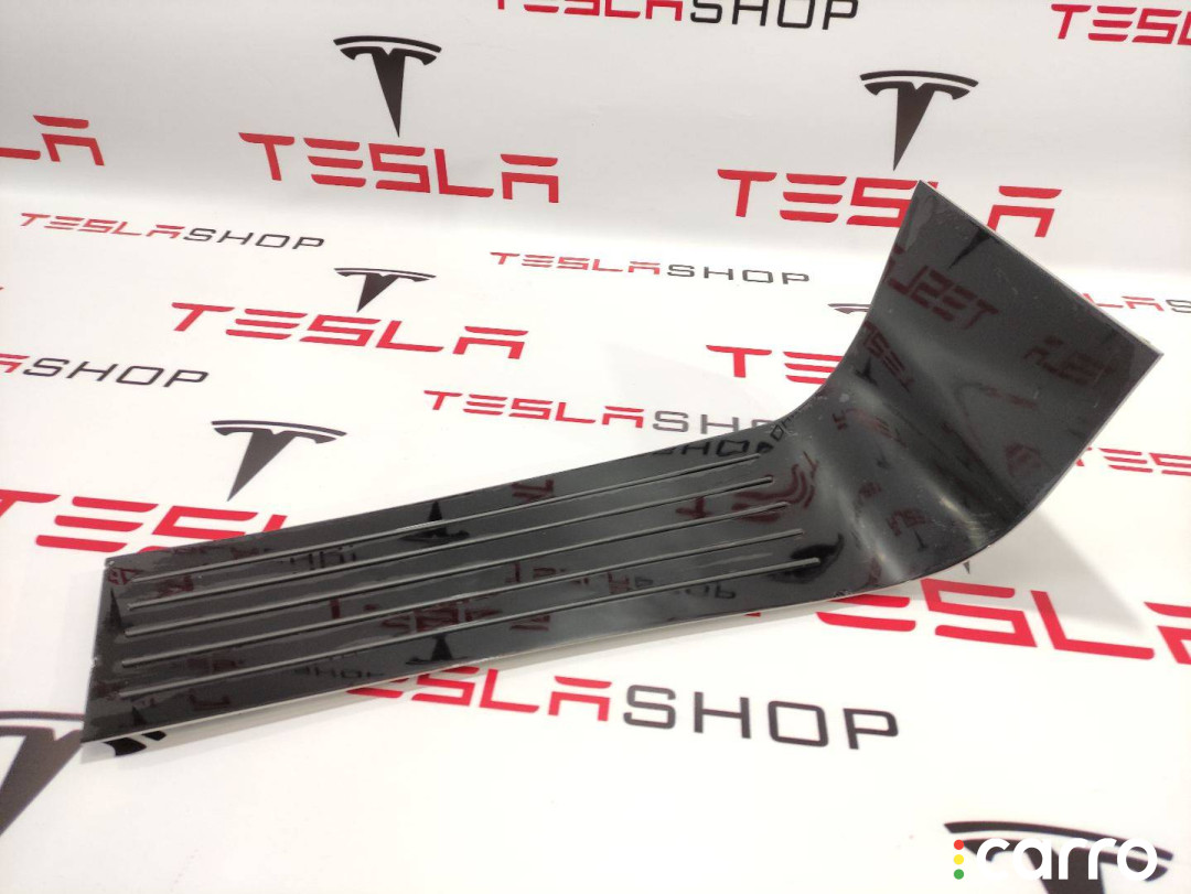 1023170-02-C декоративная накладка центральной консоли Tesla Model S 2016г. - фото №5