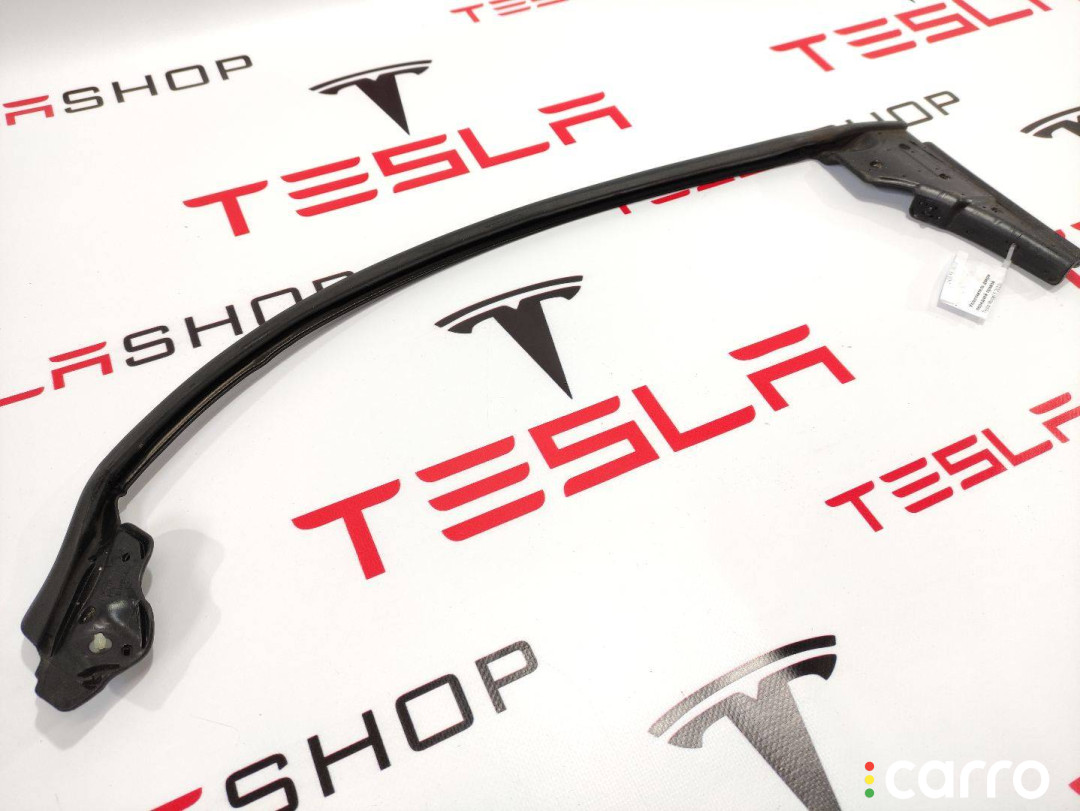 100542100D Уплотнитель передней двери Tesla Model S 2015г. - фото №3