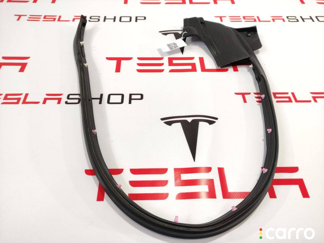 600959500D Уплотнитель задней двери Tesla Model S 2015г. - фото №1