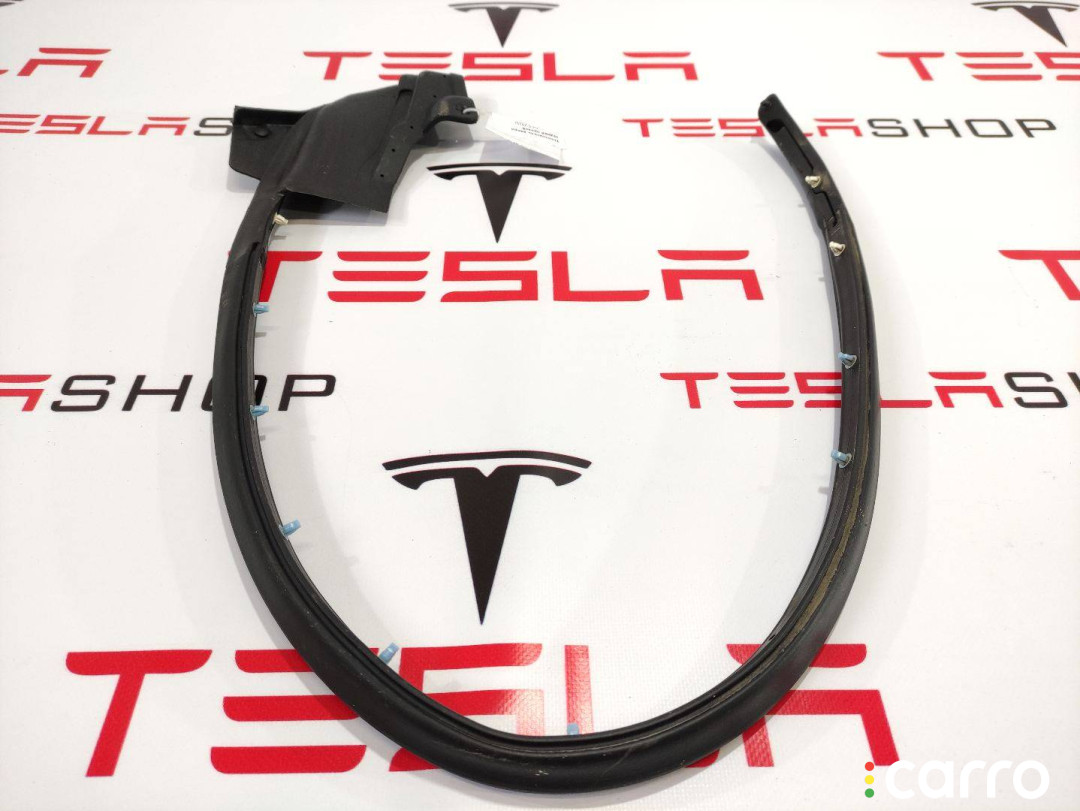 600959600D Уплотнитель задней двери Tesla Model S 2015г. - фото №1
