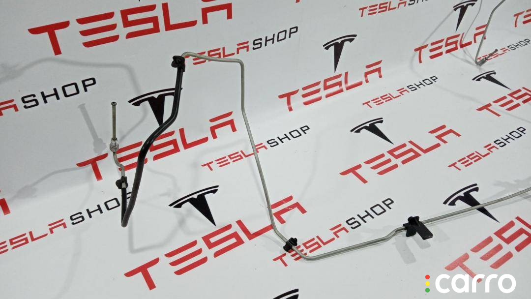 1044714-00-C трубка тормозная Tesla Model 3 2018г. - фото №1