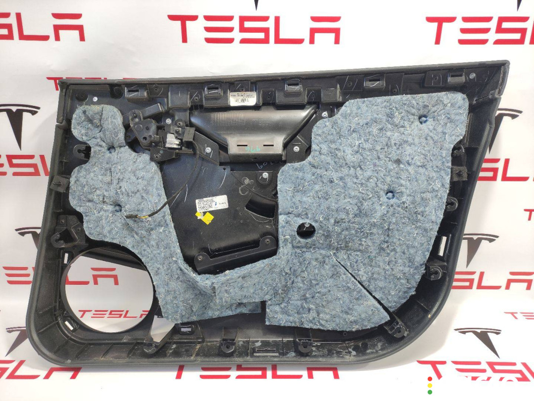 6006071-08-K обшивка двери передней левой Tesla Model S 2016г. - фото №2