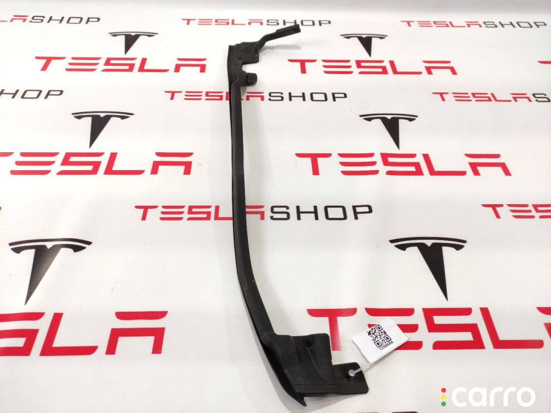 100542200D Уплотнитель задней двери Tesla Model S 2016г. - фото №1