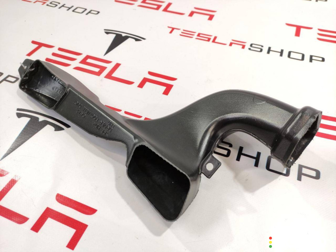 1099297-00-D воздуховод Tesla Model 3 2018г. - фото №1