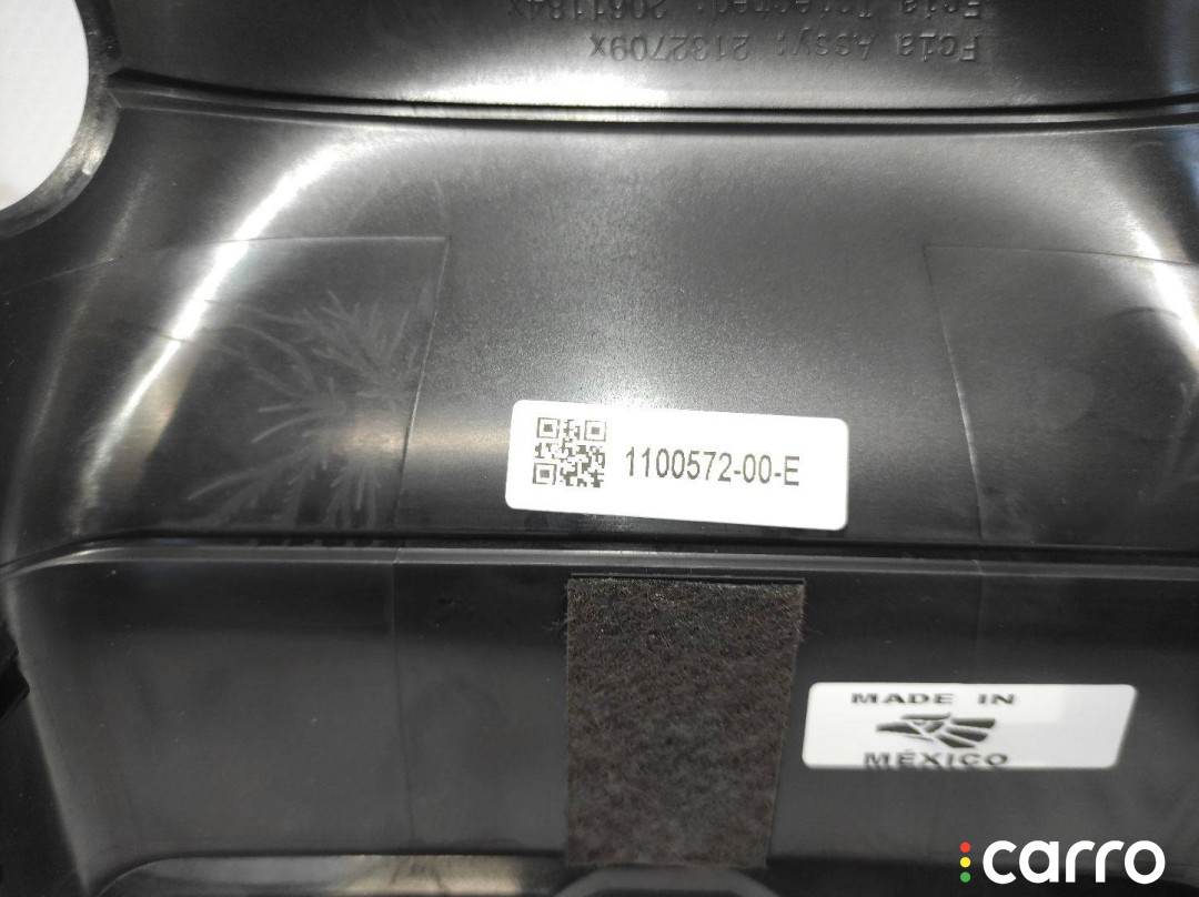 1100572-00-E кожух рулевой колонки Tesla Model 3 2018г. - фото №5