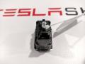 A2049058202, 1003749-00-B, 10075077, 10023290 кнопка стеклоподъемника Tesla Model S 2016г. - фото №2