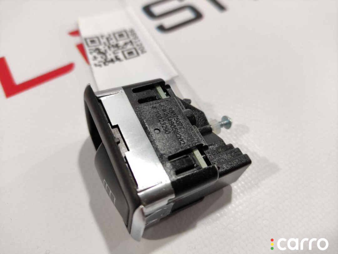 A2049058202, 1003749-00-B, 10075077, 10023290 кнопка стеклоподъемника Tesla Model S 2016г. - фото №3