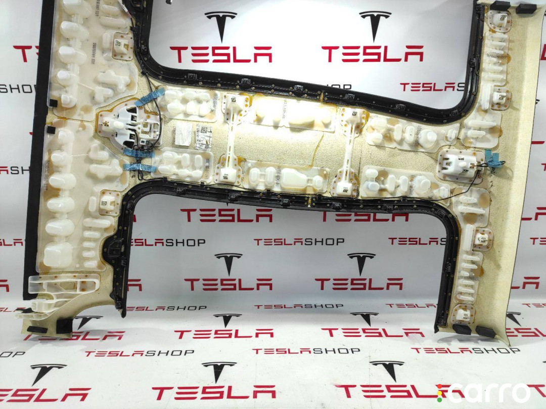 1053921-04-E Обшивка потолка Tesla Model X 2017г. - фото №8