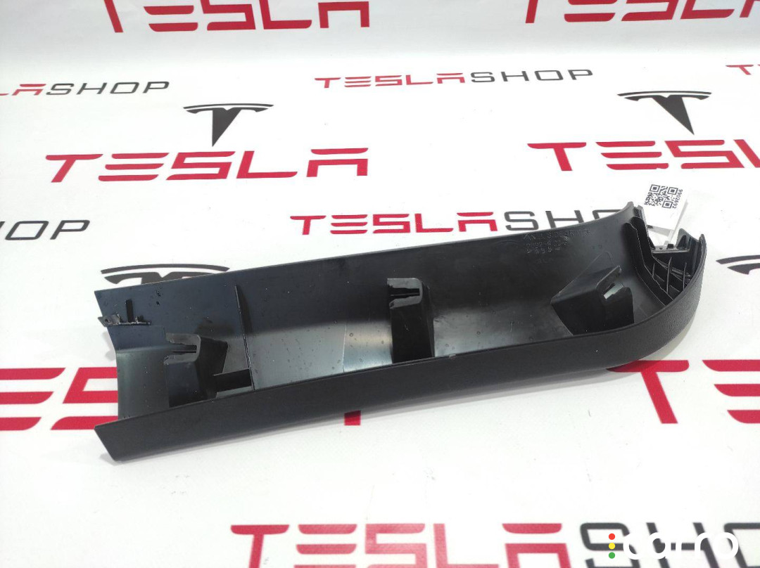 1009254-00-G, 1009235-00-I Накладка крышки багажника Tesla Model S 2015г. - фото №3