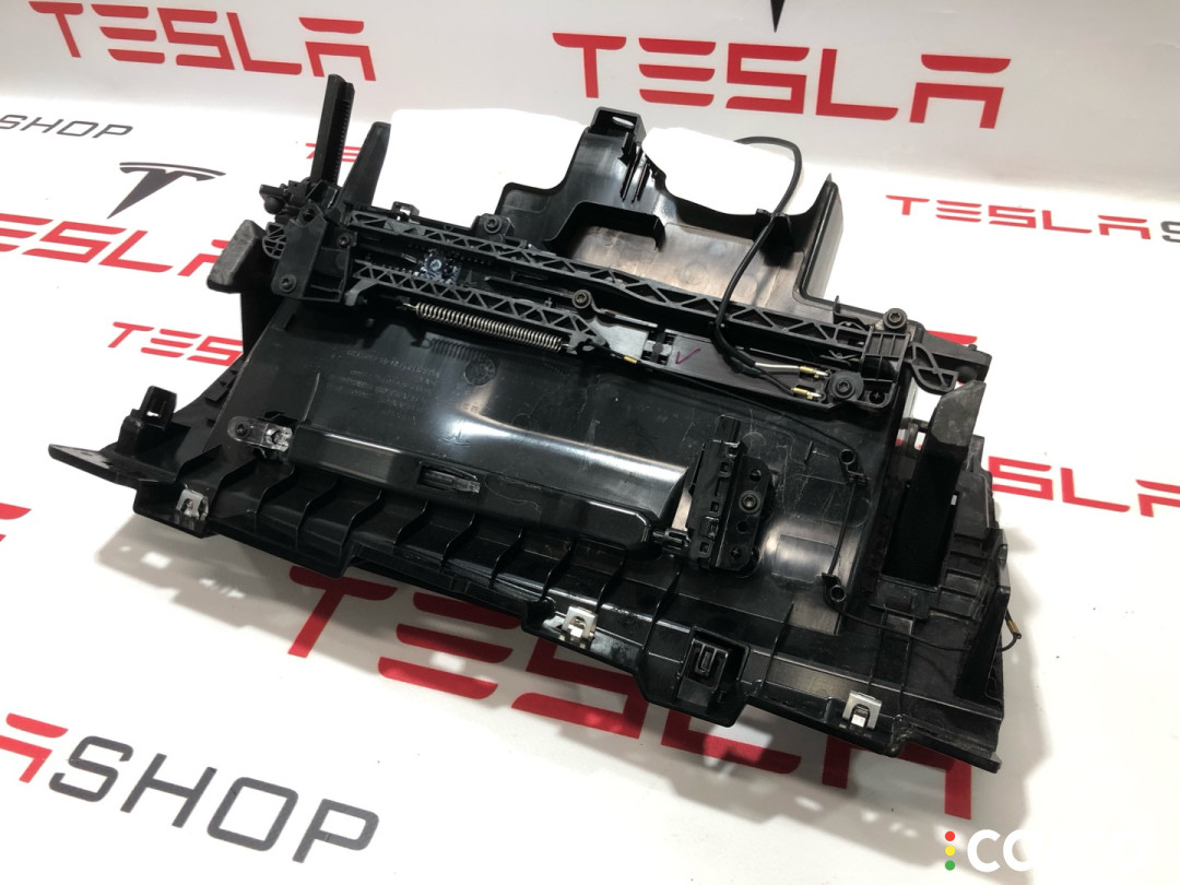 1563041-99-G, 1601945-L1-B Бардачок Tesla Model X рест 2022г. - фото №3