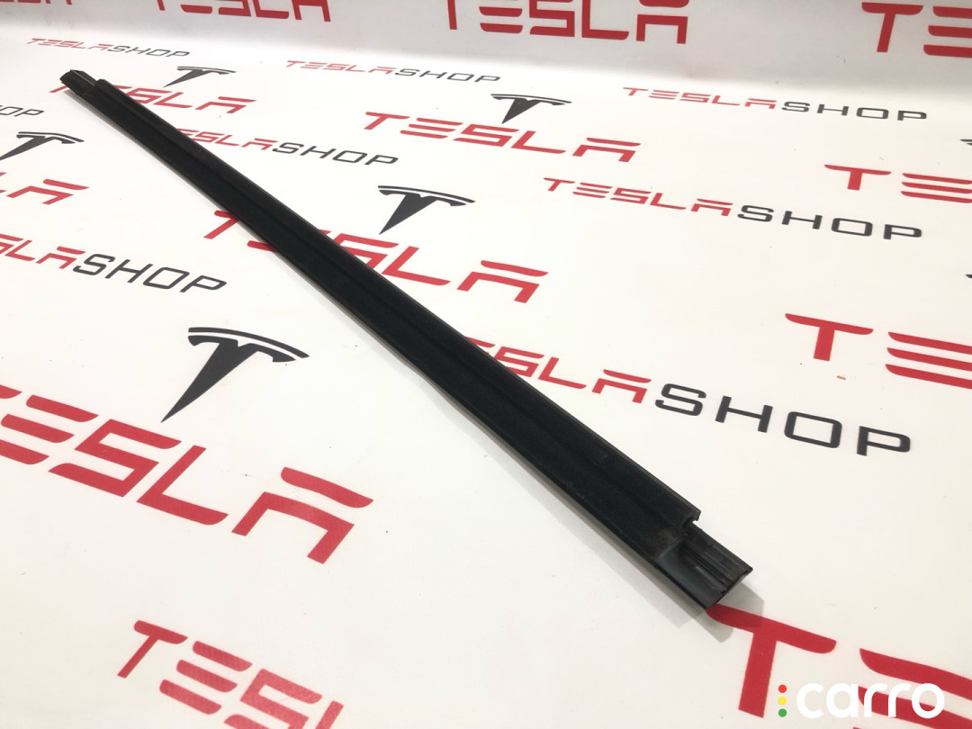 1098684-01-D молдинг двери передней правой Tesla Model X рест 2022г. - фото №4