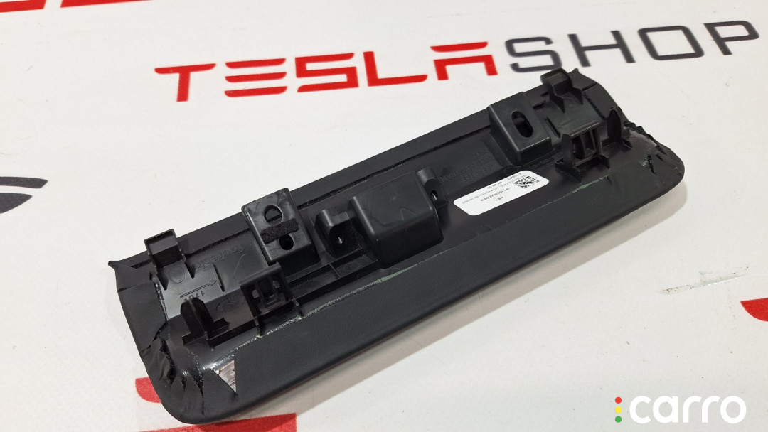 1494715-00-C, 1563022-00-B Накладка декоративная на торпедо Tesla Model X рест 2022г. - фото №2