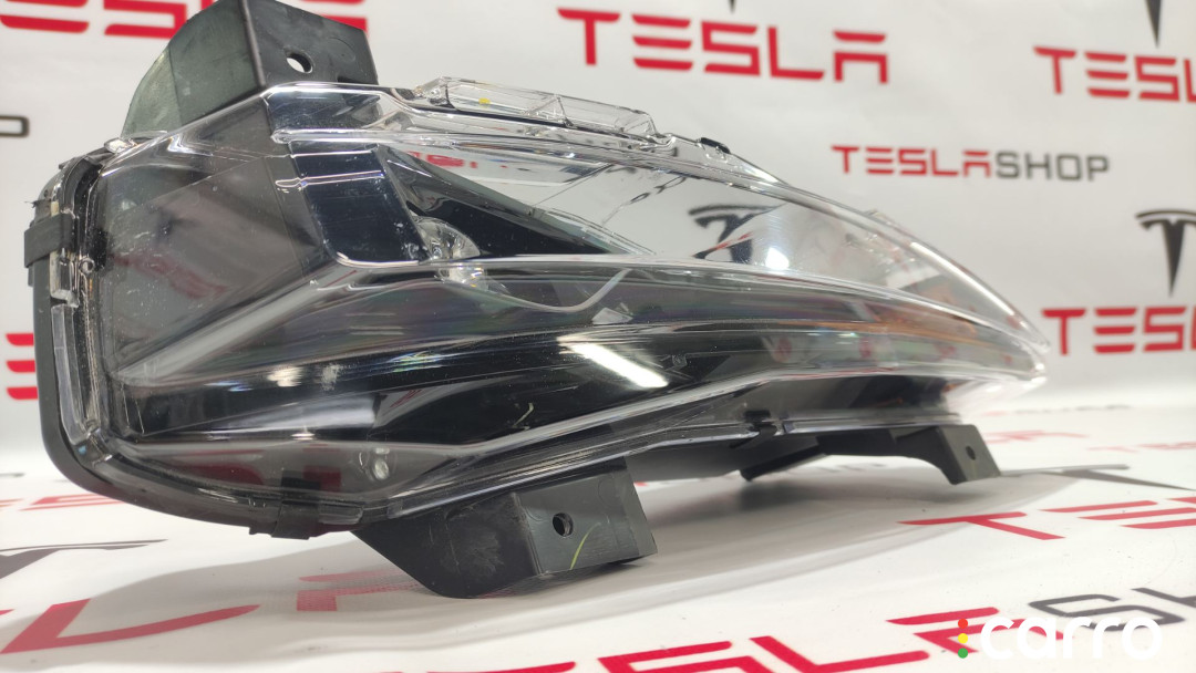 1563711-00-C фара противотуманная правая Tesla Model S 2-й рест - фото №7