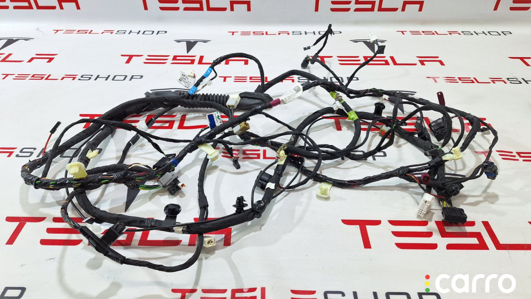 1032443-01-H, 1032443-81-G, 1552582-00-D Проводка крышки багажника Tesla Model X рест 2022г. - фото №1