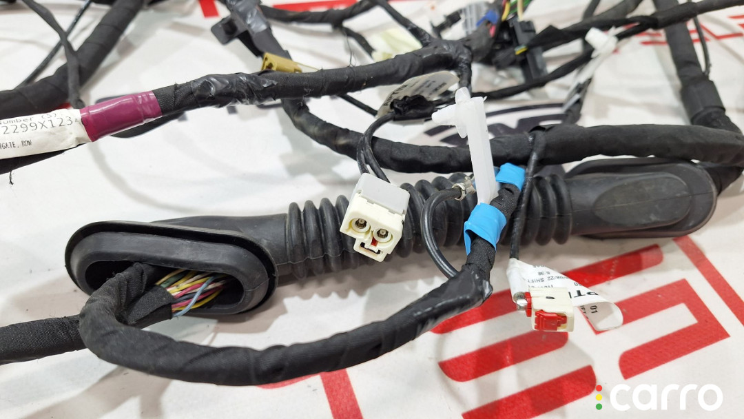 1032443-01-H, 1032443-81-G, 1552582-00-D Проводка крышки багажника Tesla Model X рест 2022г. - фото №2