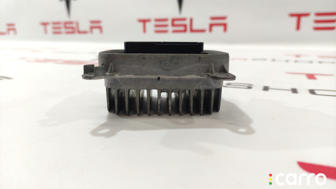 1532925-00-A, 1532925-11-E блок управления светом Tesla Model S 2-й рест - фото №4