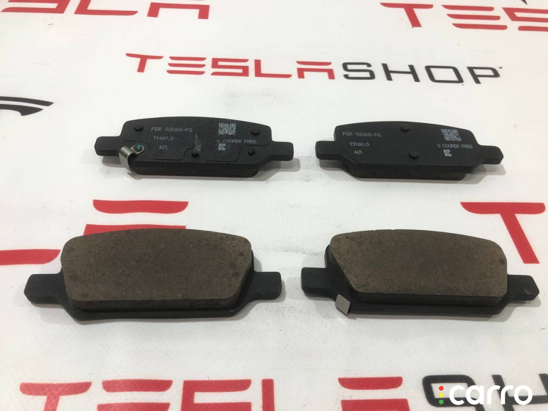 8008212-00-A, 8008244-00-A Тормозные колодки зад. Tesla Model 3 2021г. - фото №1