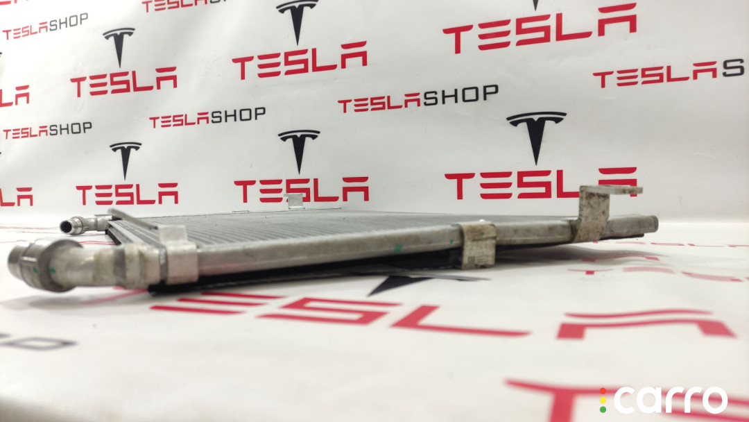 1619032-00-A, 1588209-00-C радиатор основной Tesla Model S 2-й рест - фото №4