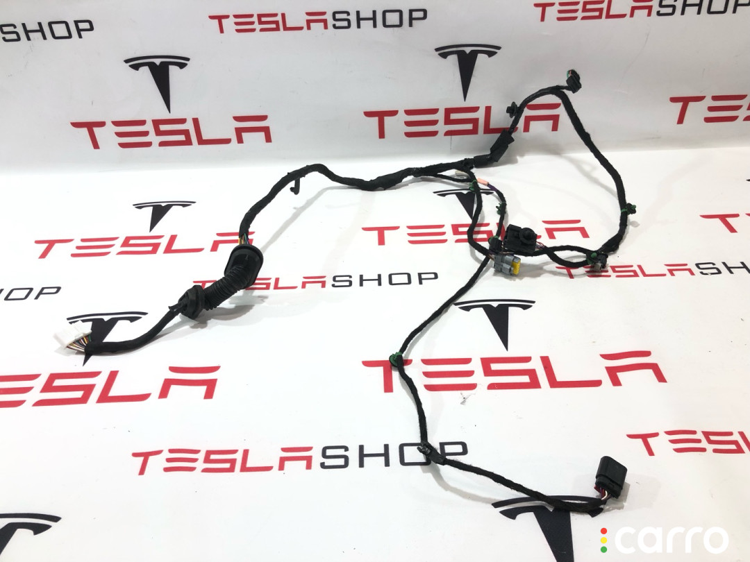 2486400-00-C Электропроводка двери Tesla Model S 2-й рест - фото №1