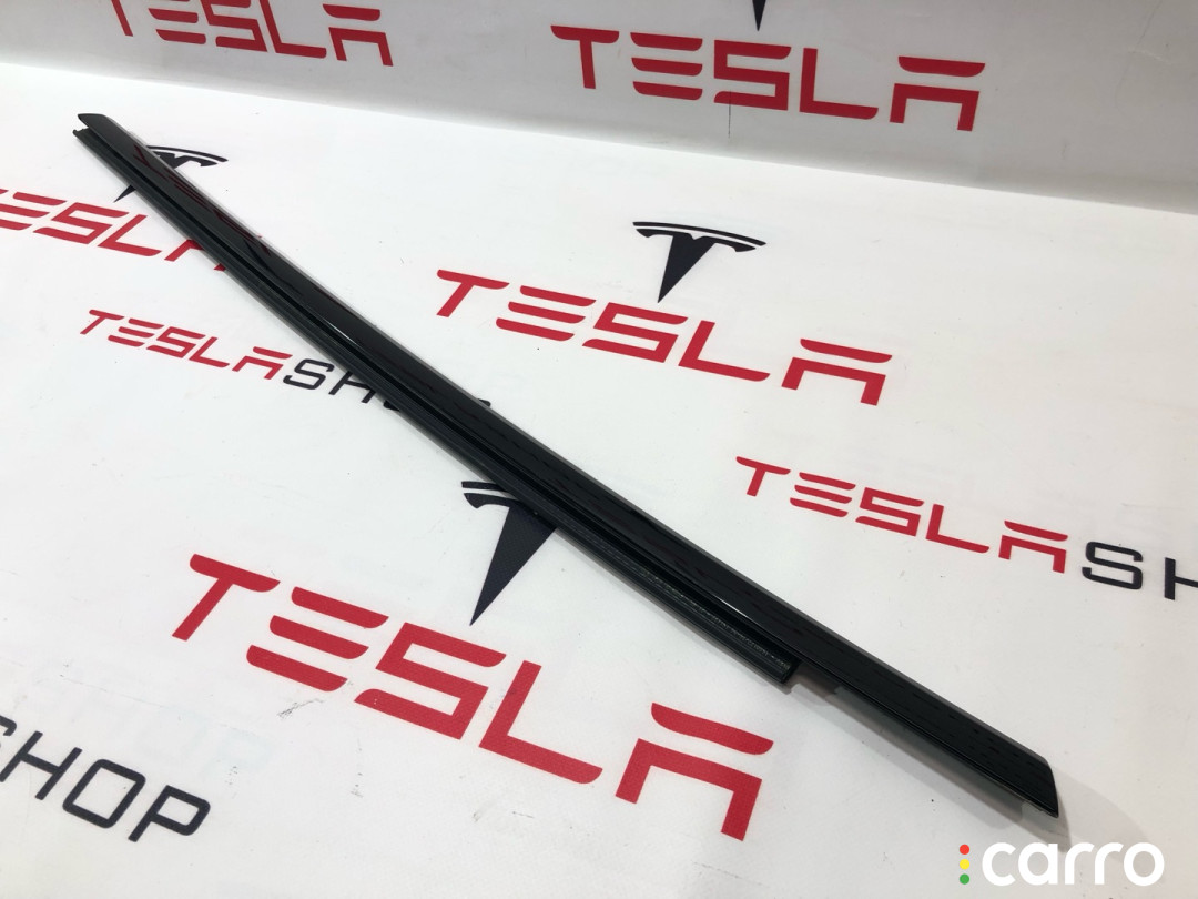 1600177-00-A, 1873553-22-A молдинг двери задней левой Tesla Model S 2-й рест - фото №1