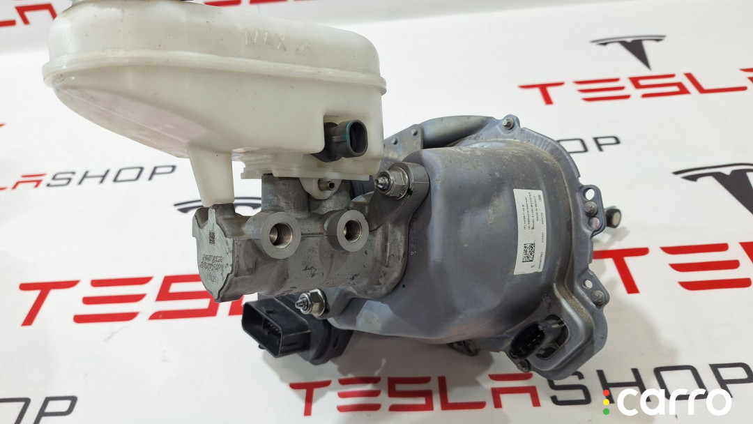 1420671-00-B электрический усилитель тормозов Tesla Model S 2-й рест - фото №3