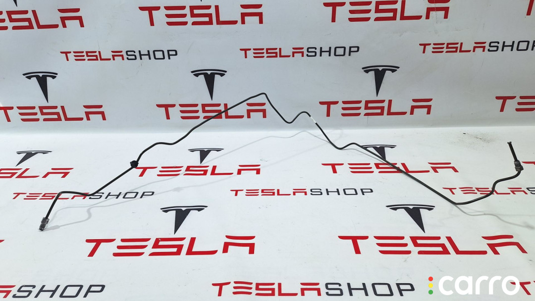 1420714-00-C трубка тормозная Tesla Model S 2-й рест - фото №1