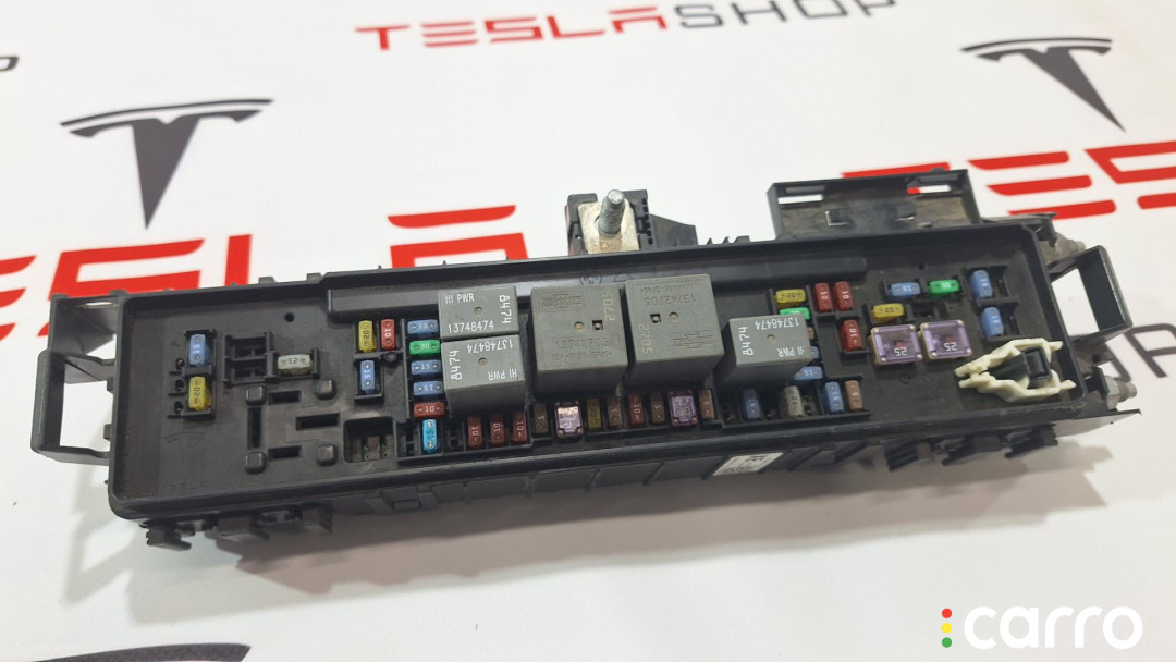 1094405-02-E Блок предохранителей передний Tesla Model X 2018г. - фото №1