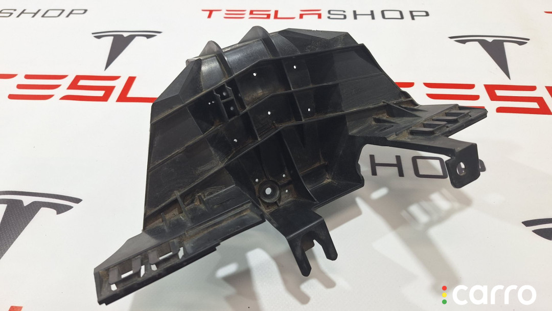 1046331-00-C Крепление блока предохранителей Tesla Model X 2018г. - фото №2