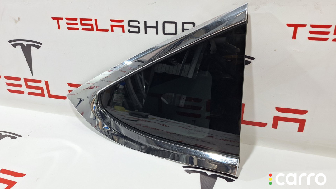 1034907-80-F Форточка в заднее крыло Tesla Model X 2018г. - фото №1