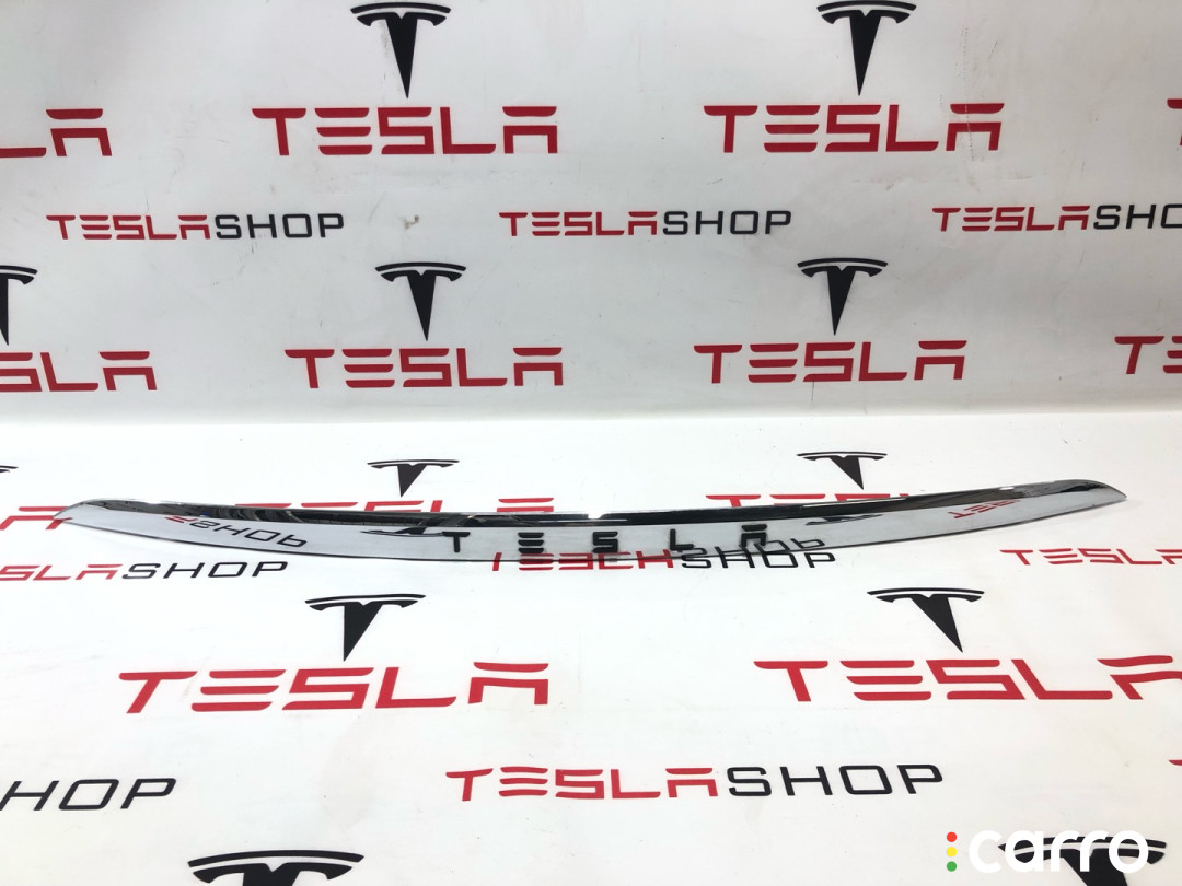 1035369-00-D, 1035370-00-E, 1046920-00-B Молдинг крышки багажника Tesla Model X 2018г. - фото №1