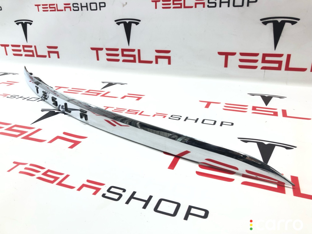 1035369-00-D, 1035370-00-E, 1046920-00-B Молдинг крышки багажника Tesla Model X 2018г. - фото №2