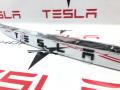 1035369-00-D, 1035370-00-E, 1046920-00-B Молдинг крышки багажника Tesla Model X 2018г. - фото №3