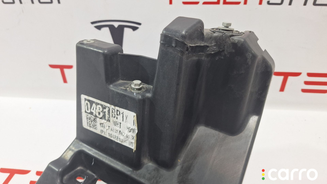 1043357-00-F, 1048807-00-A крепление фары (кронштейн фары) левой Tesla Model X 2018г. - фото №3