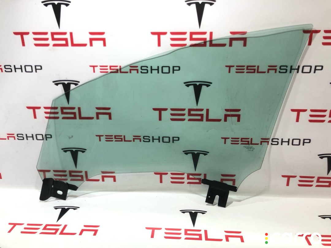 102882300J стекло двери передней правой Tesla Model X 2018г. - фото №1