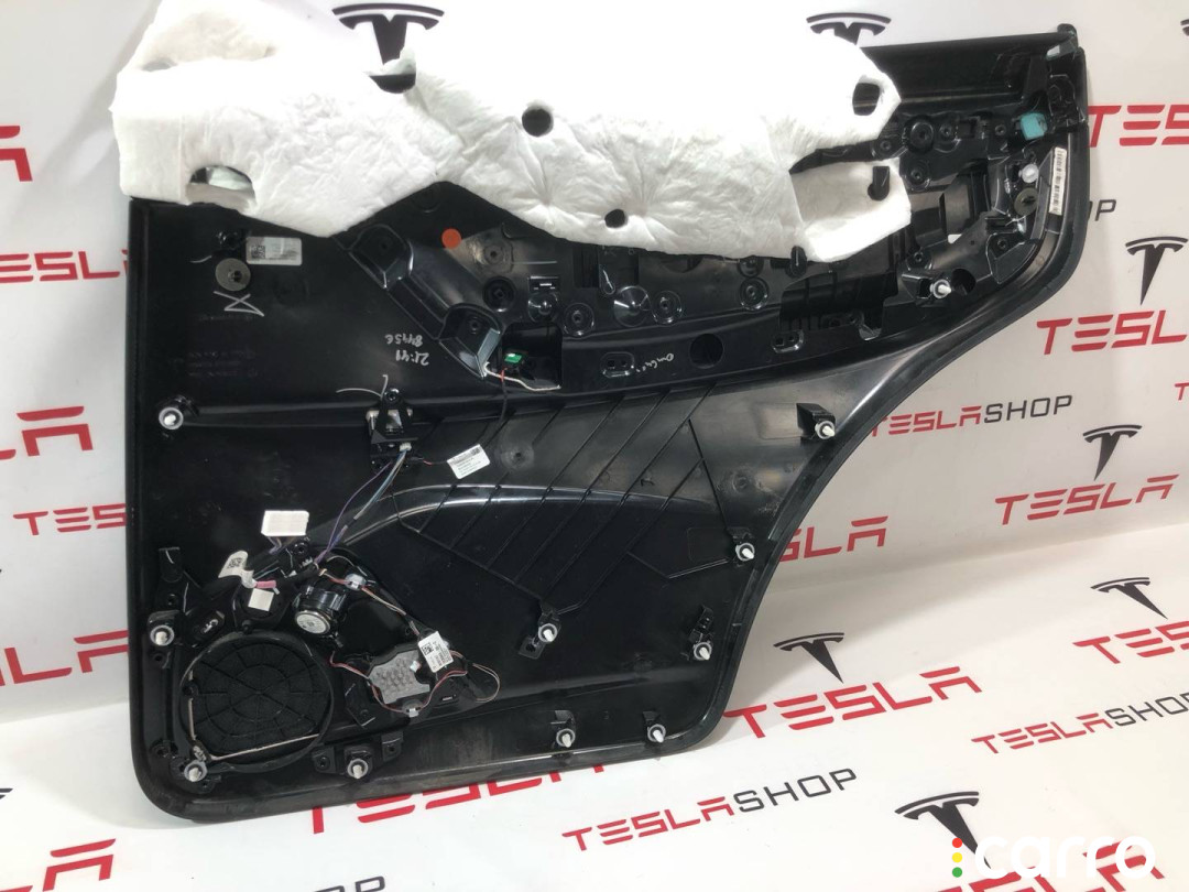 1058003-03-G обшивка двери задней левой Tesla Model X 2018г. - фото №6