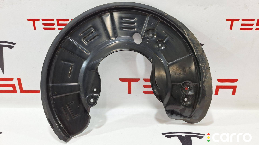 1027661-01-B Кожух тормозного диска Tesla Model X 2018г. - фото №1