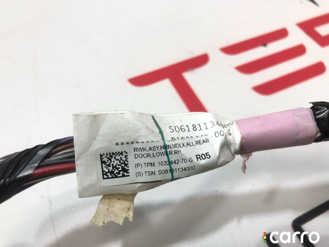 1032442-70-G Электропроводка двери Tesla Model X 2018г. - фото №4