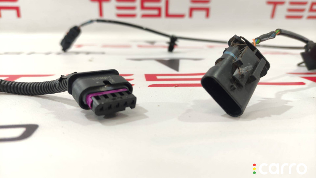 1420981-99-B, 1420986-00-B, 2047490013, 2047490014 разъем (фишка) проводки Tesla Model S 2-й рест 2021г. - фото №5